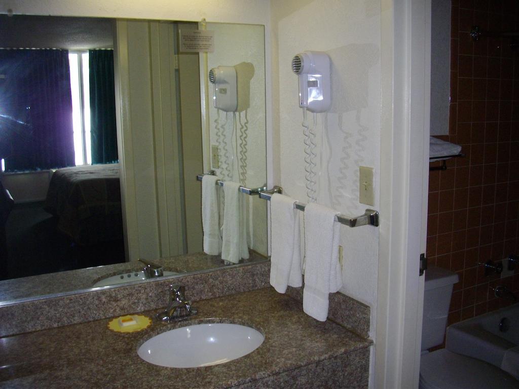 Macomb Inn Phòng bức ảnh